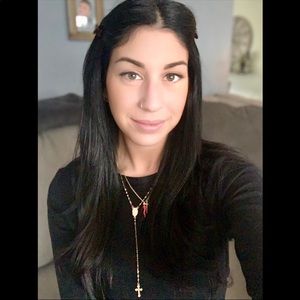 Meet your Posher, Alexandra